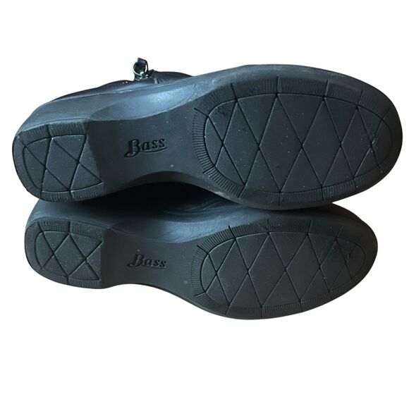 Bass Lite Mercedes Black Leather Side Zip Ankle Bootie Size 7M - Picture 5 of 7